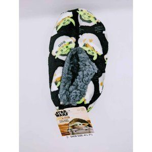Disney Star Wars Mandalorian Baby Yoda Fuzzy Sleeper slippers (size 4.5-7.5)